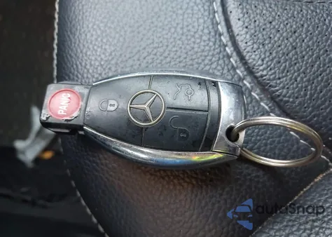 2013 Mercedes-Benz Gl 450 4Matic z USA, uszkodzony, nr VIN 4JGDF7CE0DA229385